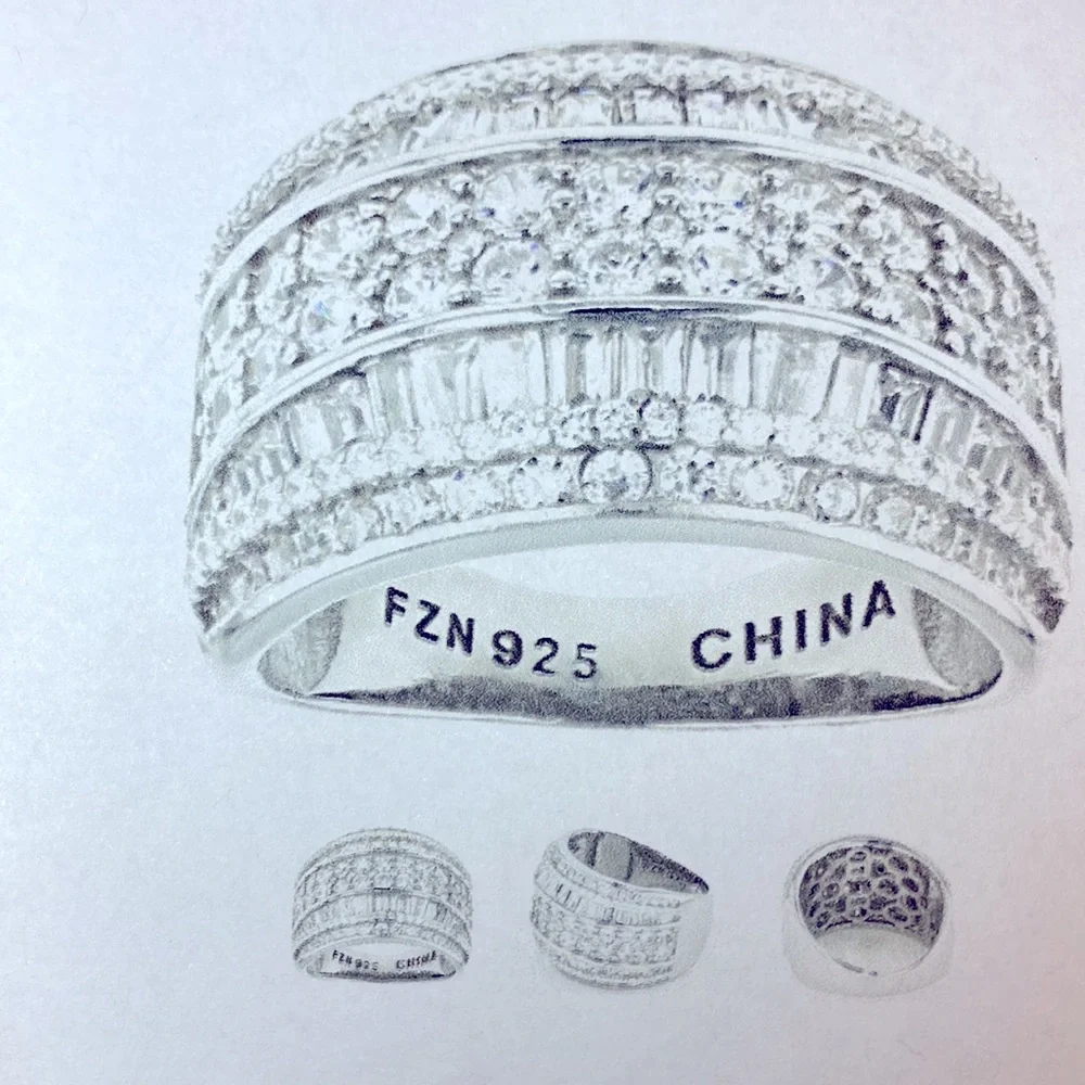 Bella Luce White Diamond Simulant Ring - Picture 11 of 12
